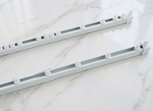 형상레일 러너 간격